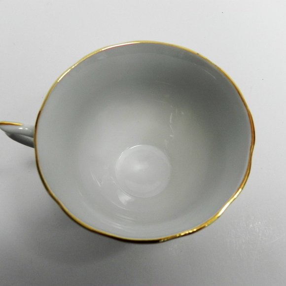 Collectable Vintage Yong Sheng Porcelain Cup & Saucer Red and Yellow Flowers - Picture 7 of 8